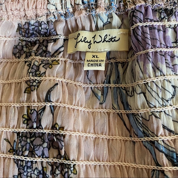 Summer off the shoulder top XL - Picture 4 of 5